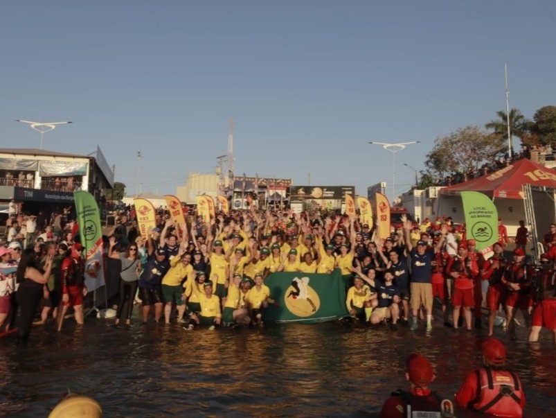 Banho no Rio Araguaia em Aruanã encerra a 31ª Caminhada Ecológica